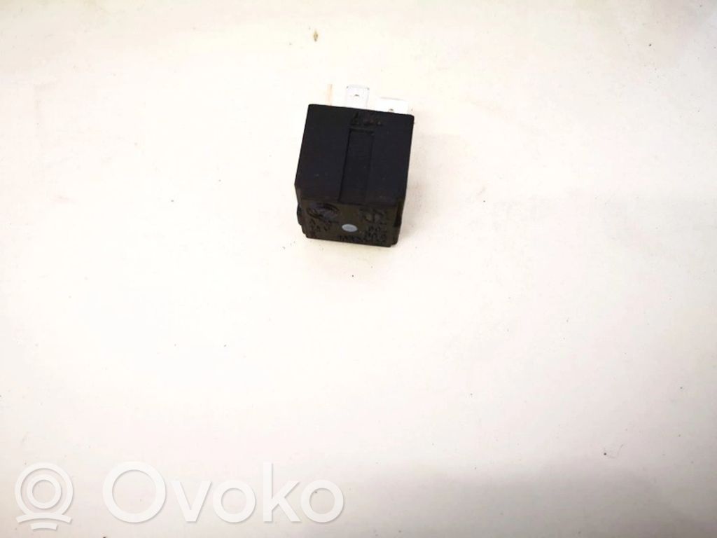 Otros relés   46520429,46520429