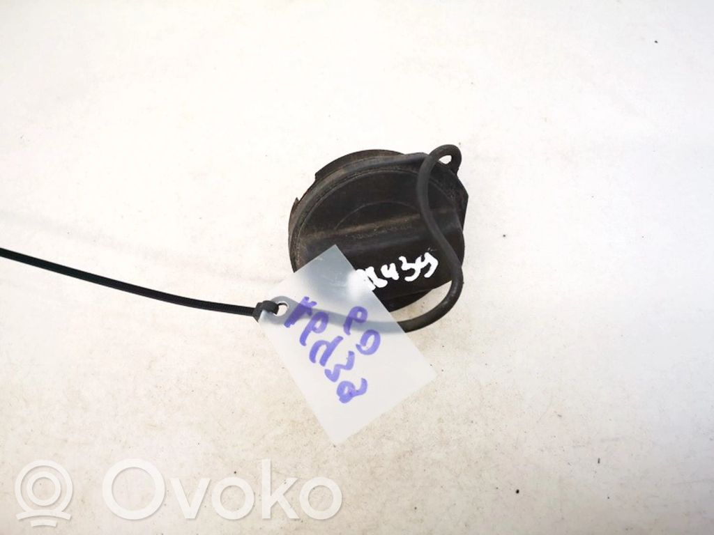 Volkswagen Golf V Tappo del serbatoio del carburante