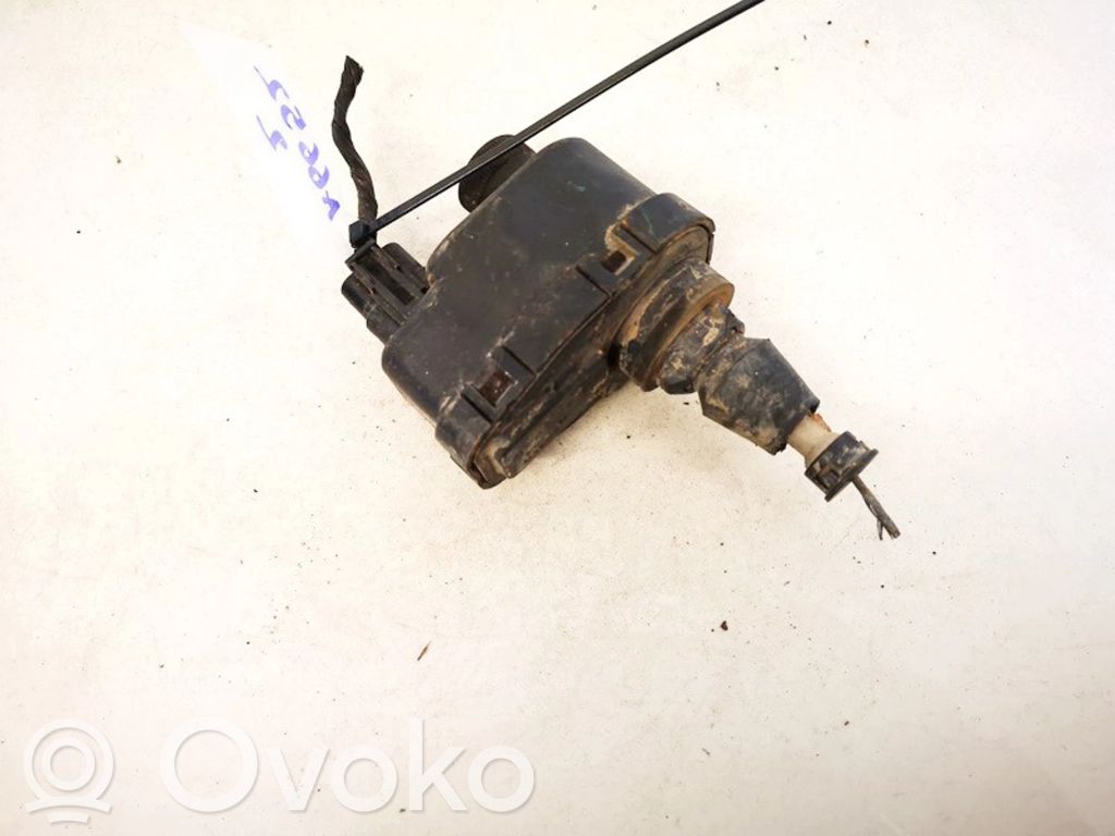 Chrysler Neon I Moteur de réglage du niveau des phares