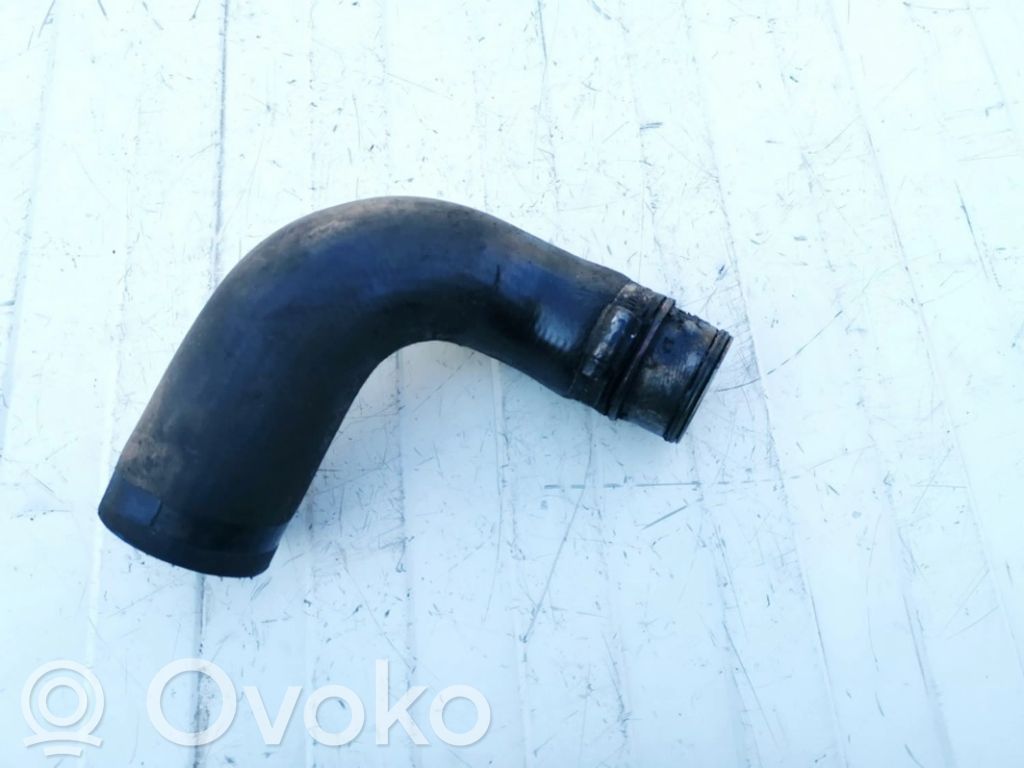 Volkswagen PASSAT B6 Furtun/conductă intercooler 