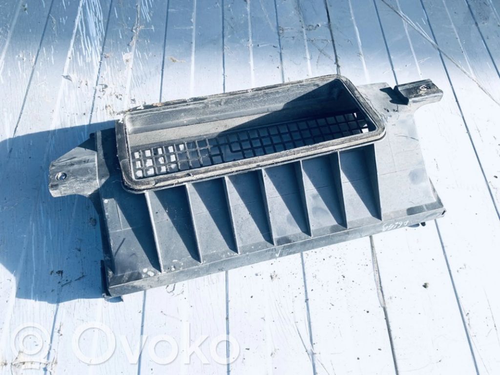 Altra parte esteriore   XS4H19N619AE,XS4H19N619AE