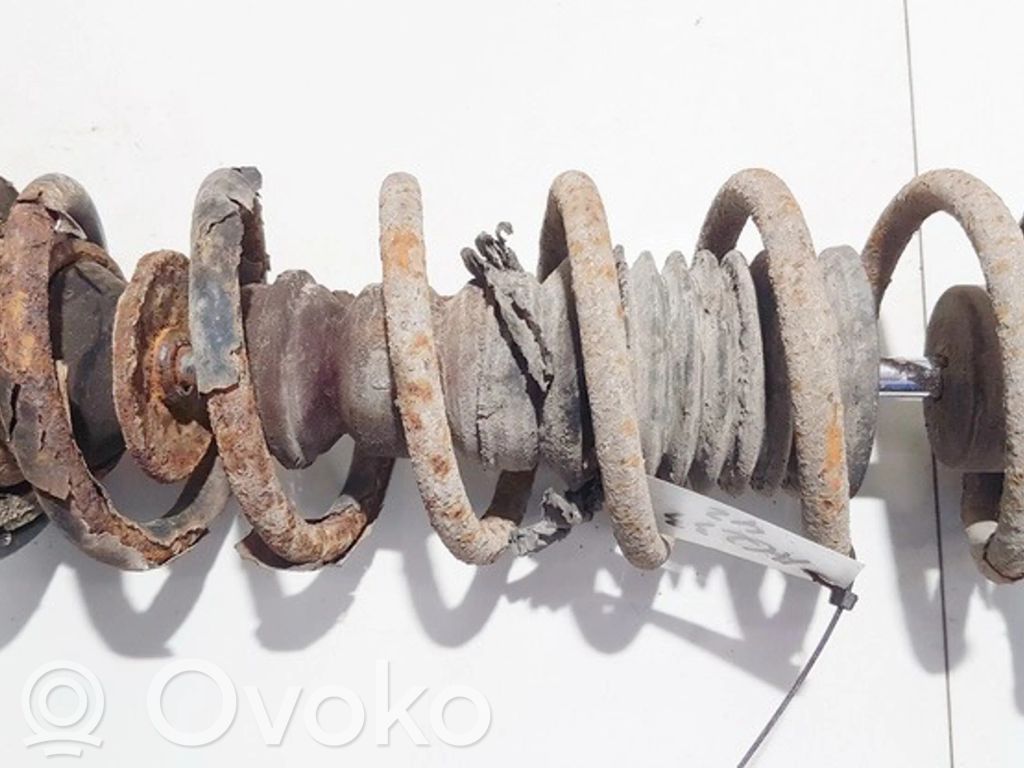 Audi A4 S4 B5 8D Arc elicoidal spate 