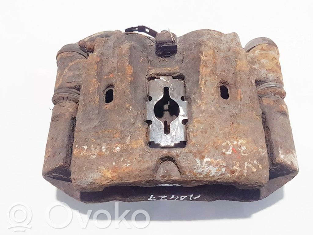 Caliper de freno delantero