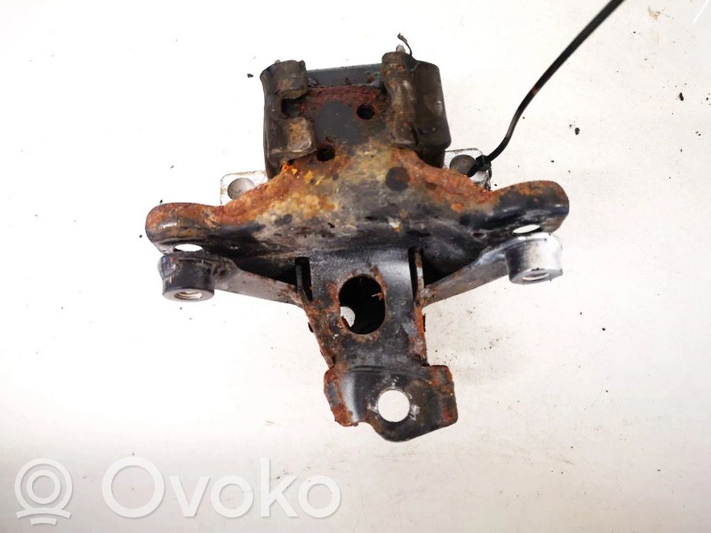 Skoda Fabia Mk1 (6Y) Suport tampon motor 