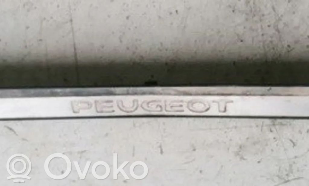 Peugeot 607 Capac prag față