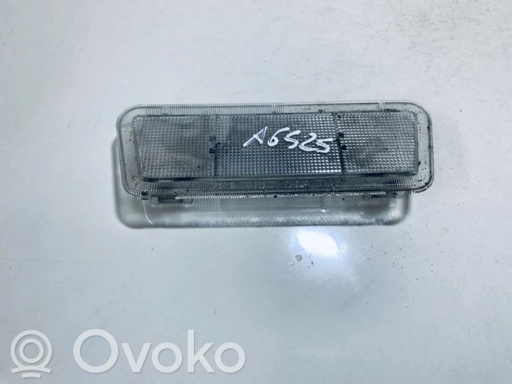 Opel Astra F Etuistuimen valo 