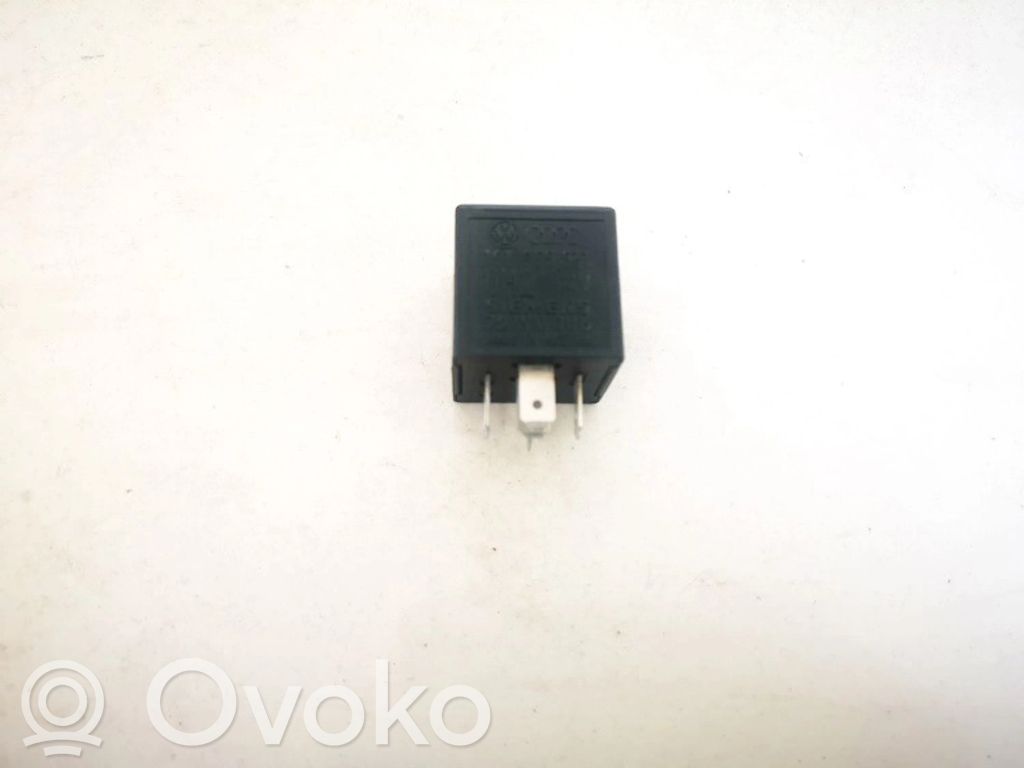 Volkswagen Polo III 6N 6N2 6NF Sonstige Relais 