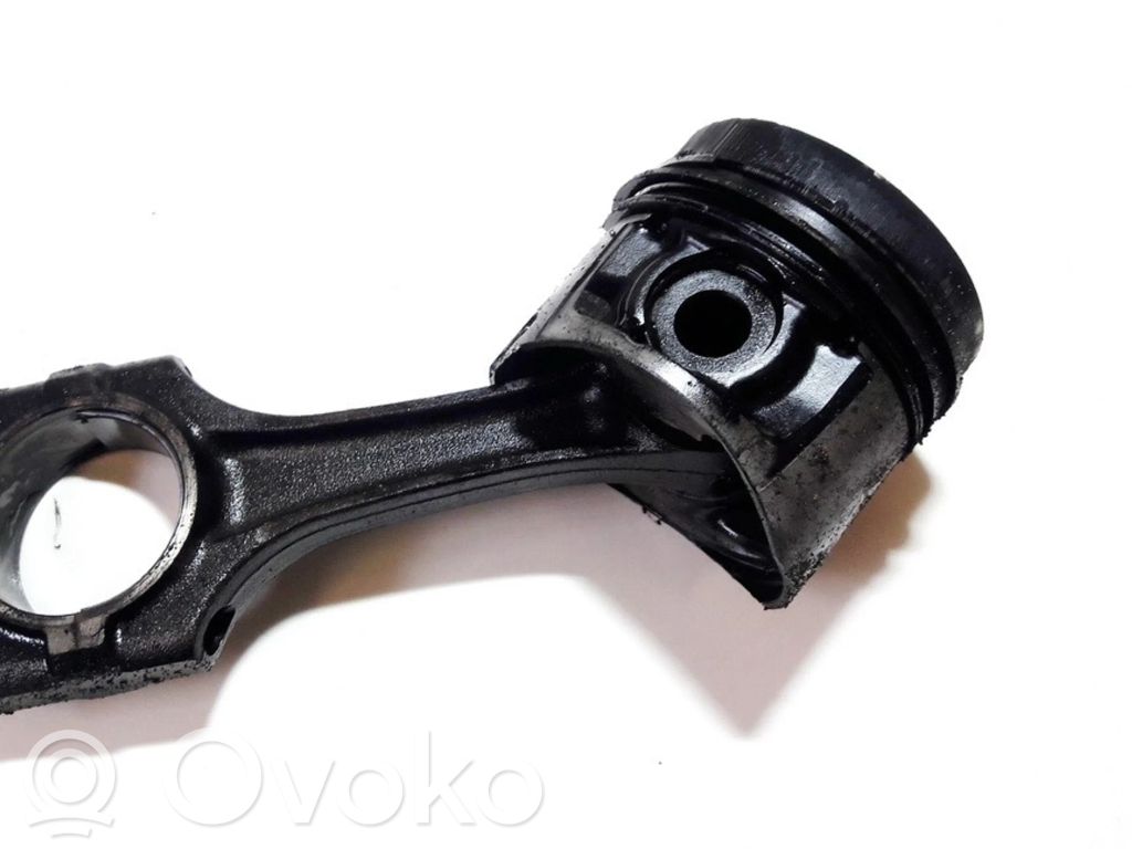 Renault Laguna I Piston avec bielle 