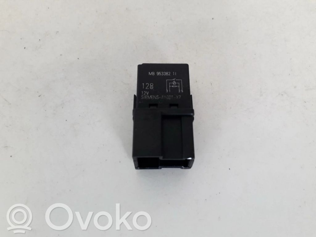 Muu rele   MB953382,V23074,MB953382,V23074