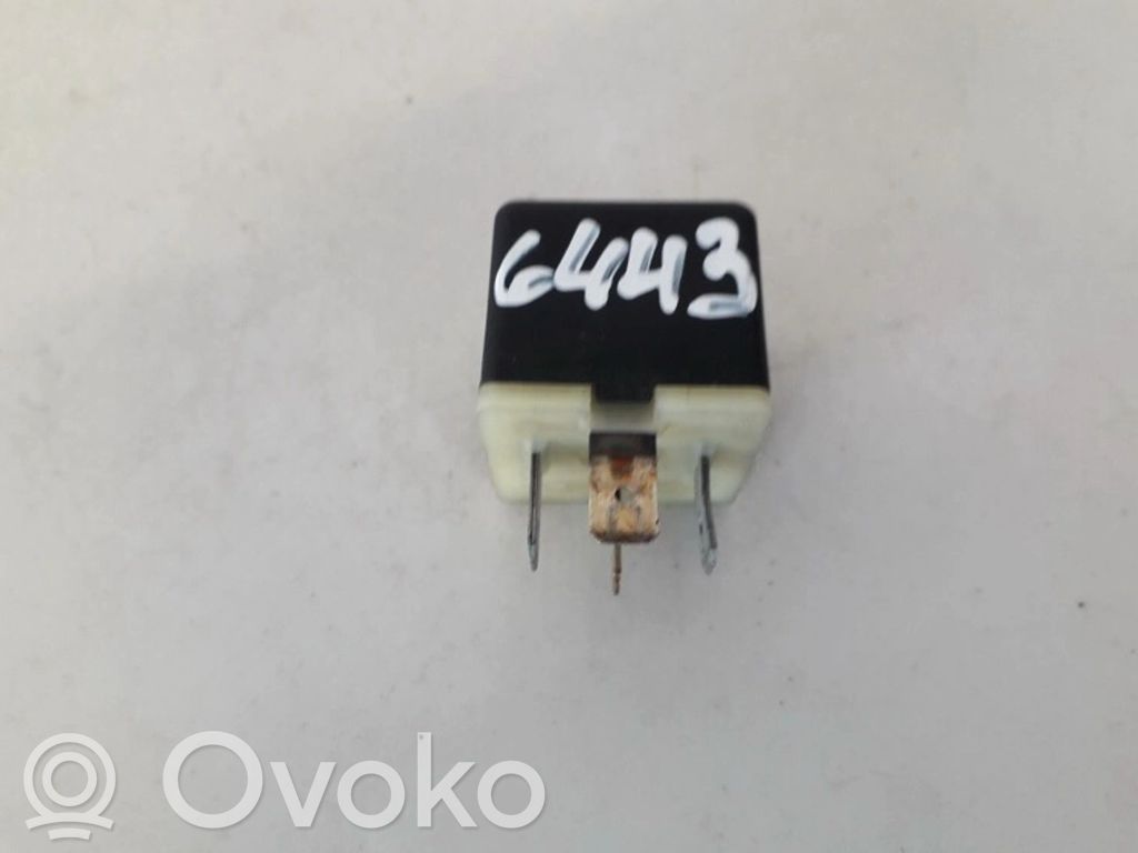 Audi 100 S4 C4 Autres relais