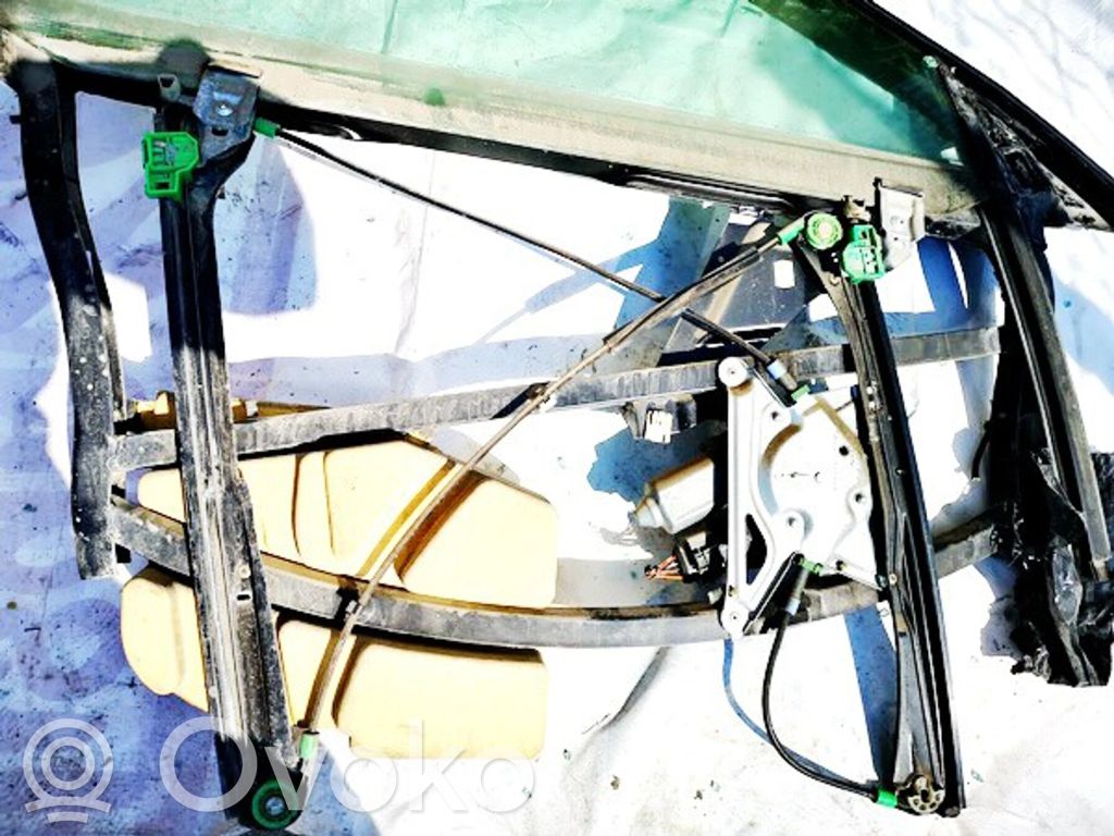 Audi A4 S4 B5 8D Alzacristalli del portellone scorrevole con motorino 