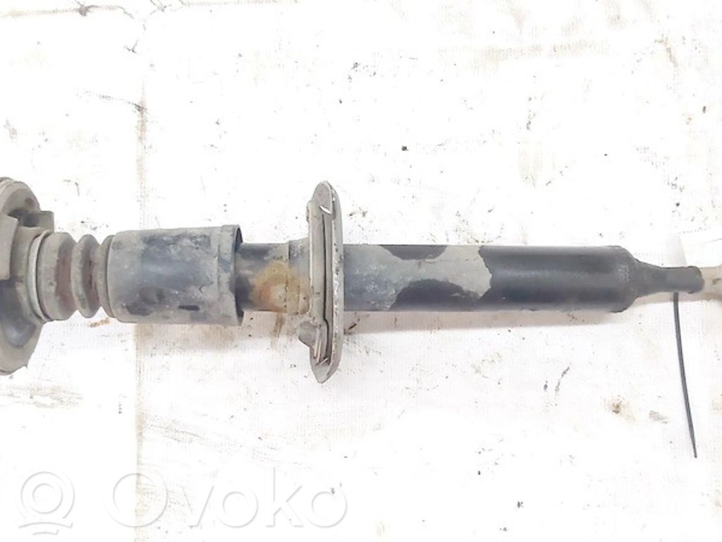 Etuiskunvaimennin   8D0413031AC,8D0413031AC