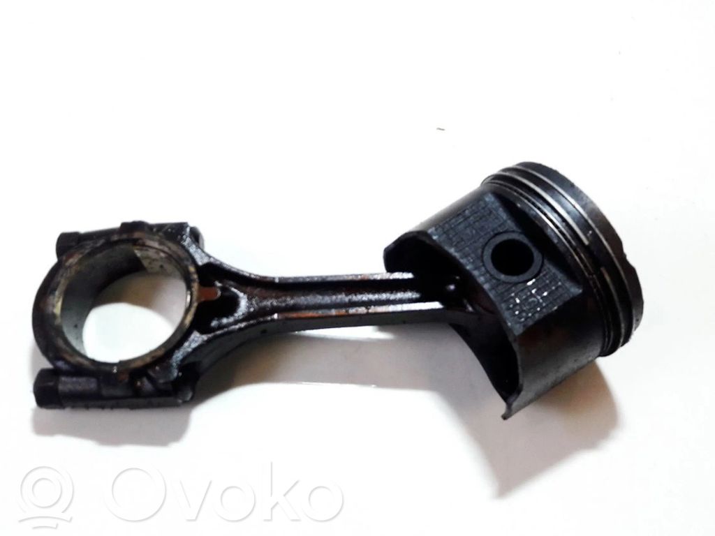 Hyundai Coupe Piston avec bielle 