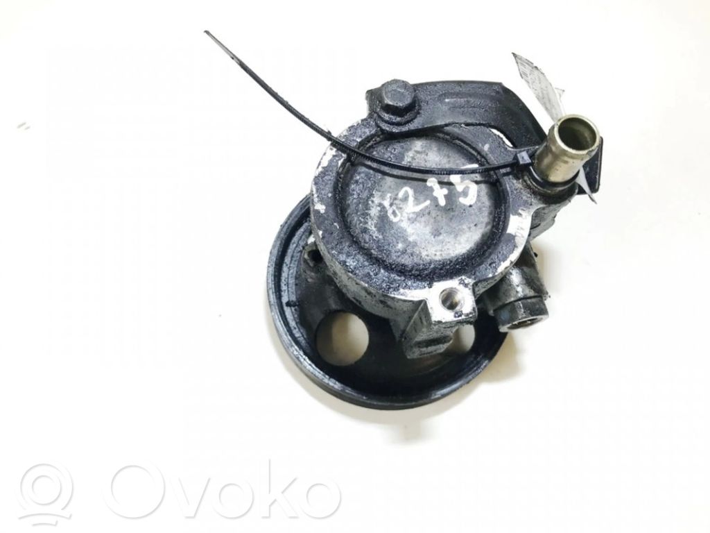 Ohjaustehostimen pumppu   111040C,111040C