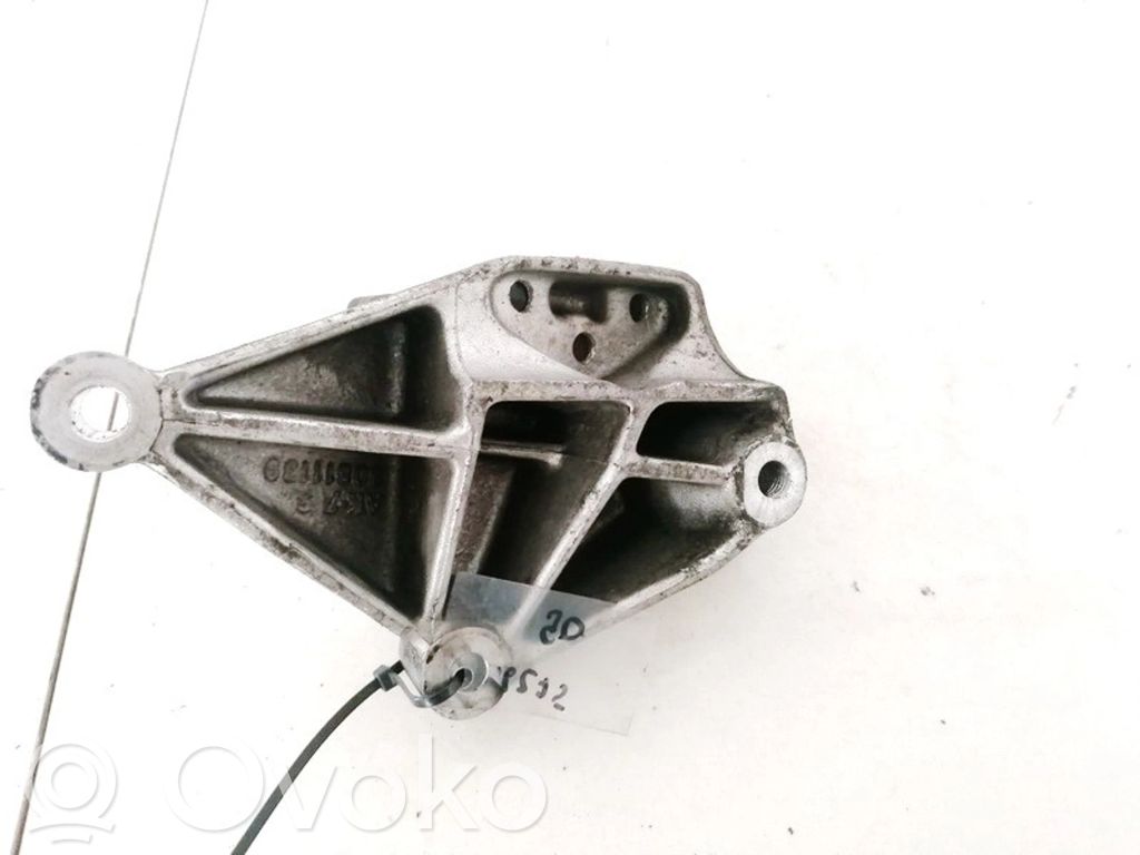 Engine mounting bracket   30611139,30611139