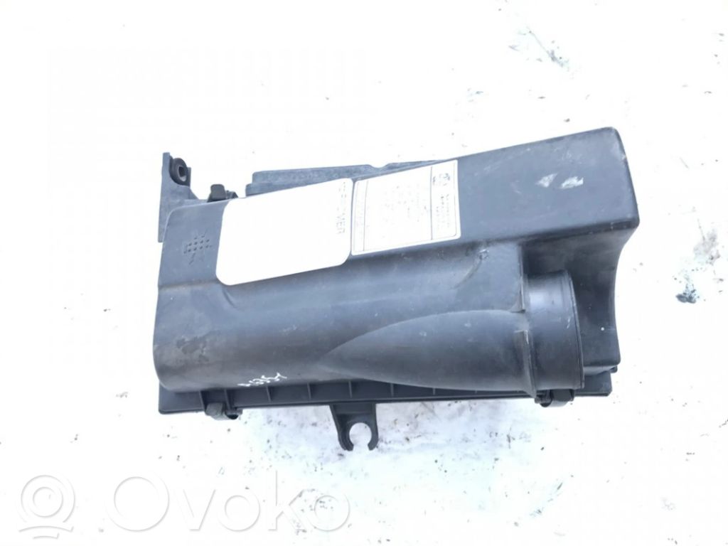 Mitsubishi Carisma Cutie filtru aer 