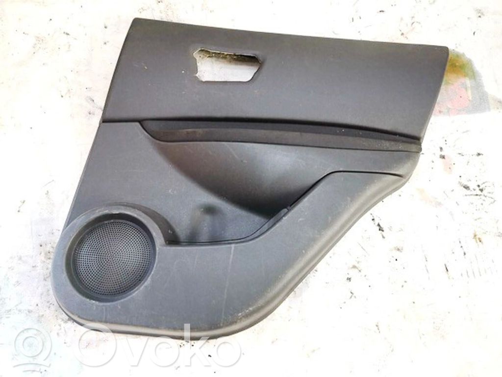 Nissan Qashqai Rivestimento del pannello della portiera posteriore 