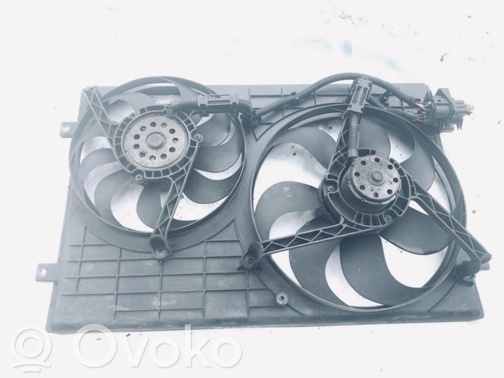 Skoda Fabia Mk1 (6Y) Convogliatore ventilatore raffreddamento del radiatore