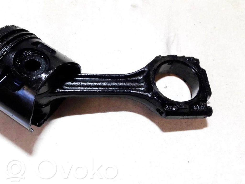 Piston avec bielle   028H,028H