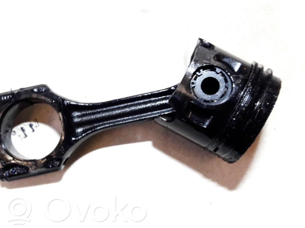 Piston avec bielle   028H,028H