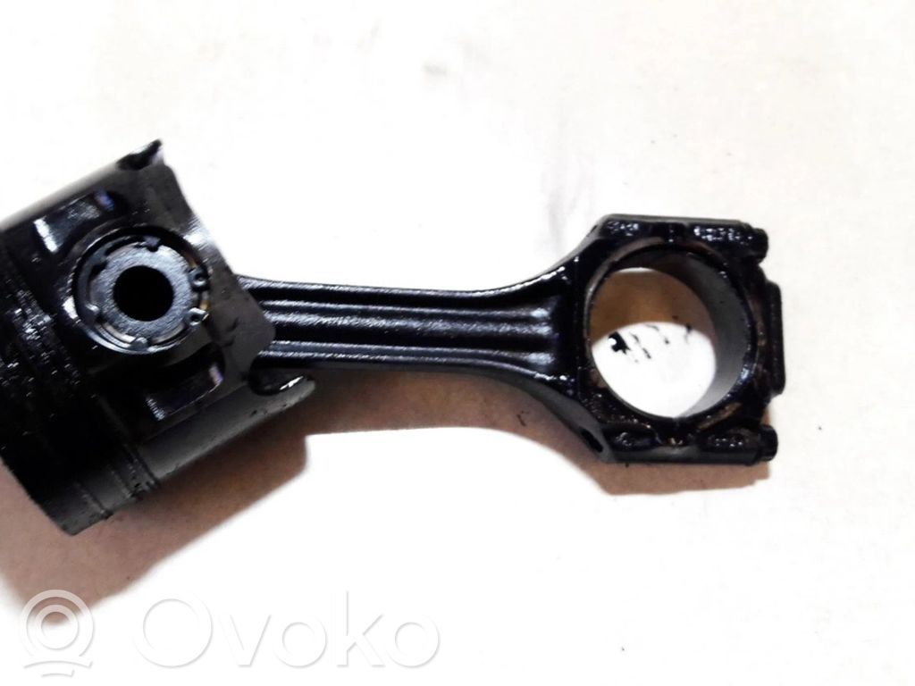 Piston avec bielle   028H,028H