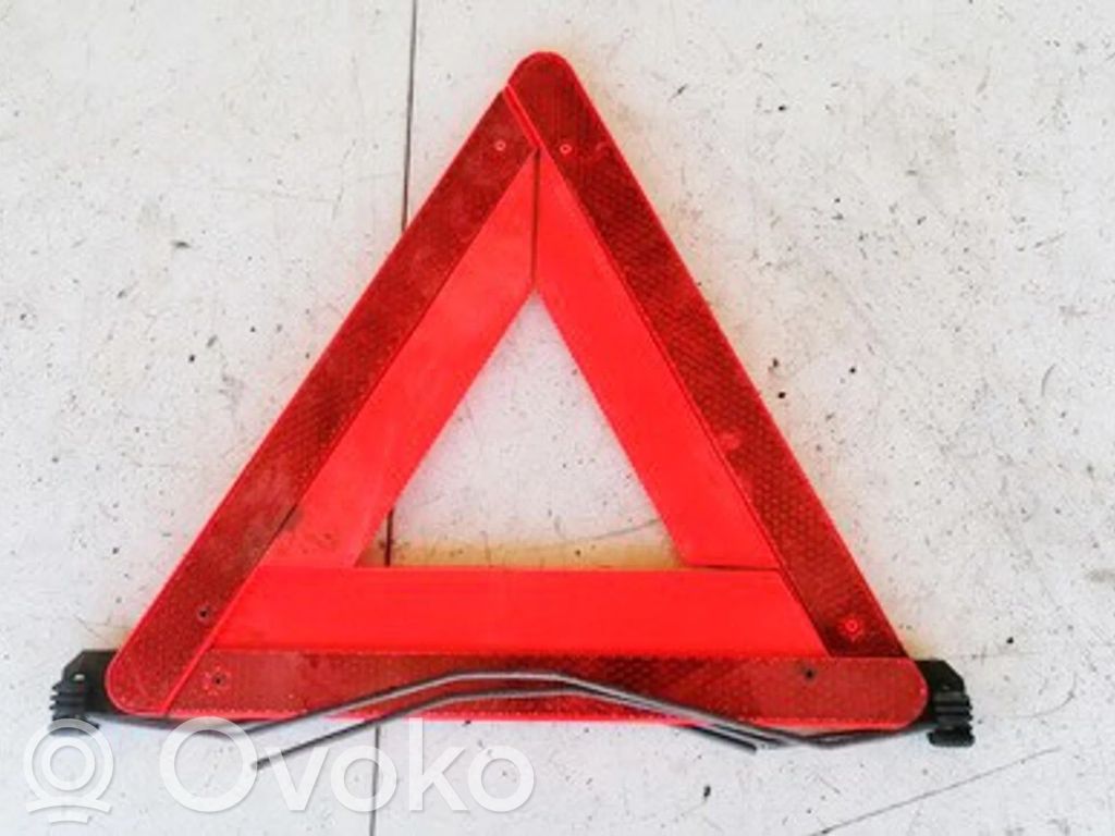 Triangle d'avertissement   E1327R030004,E1327R030004
