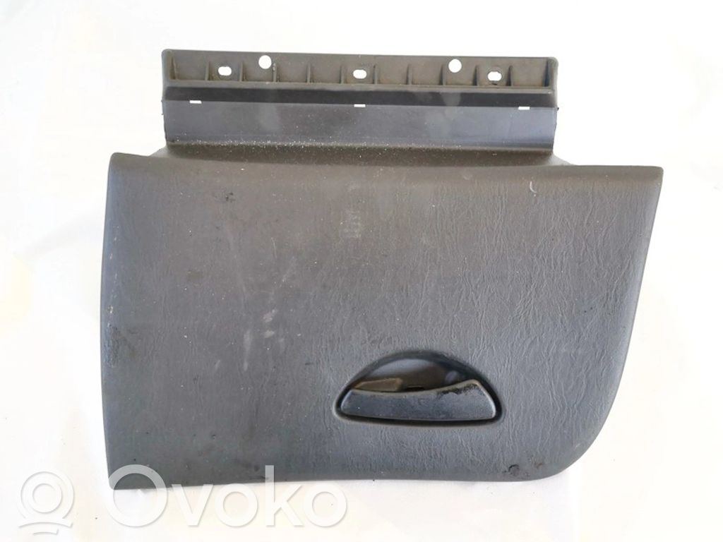 Ford Focus Glove box 