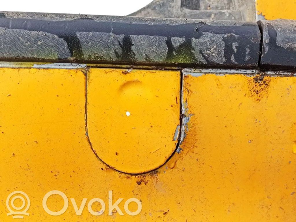 Opel Zafira A Galinis tempimo kilpos dangtelis 