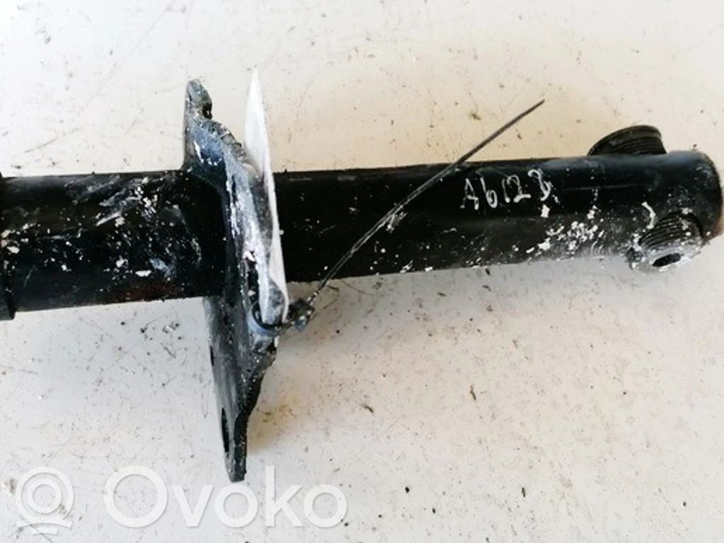 Audi A4 S4 B5 8D Suport montare bară față 
