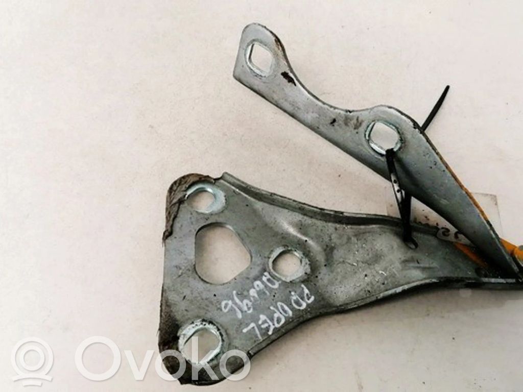 Opel Zafira A Balamale capotă 