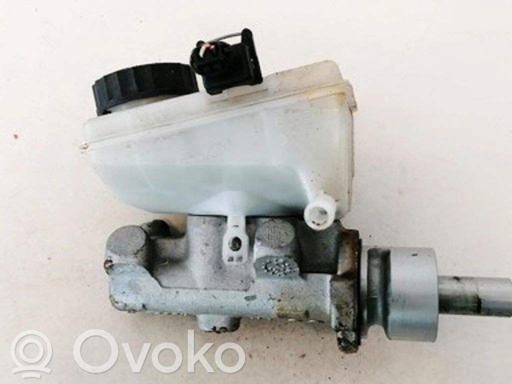 Toyota Yaris Główny cylinder hamulca 