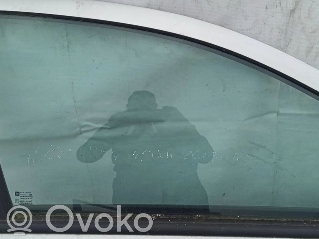 Opel Astra H Geam ușă față patru uși 