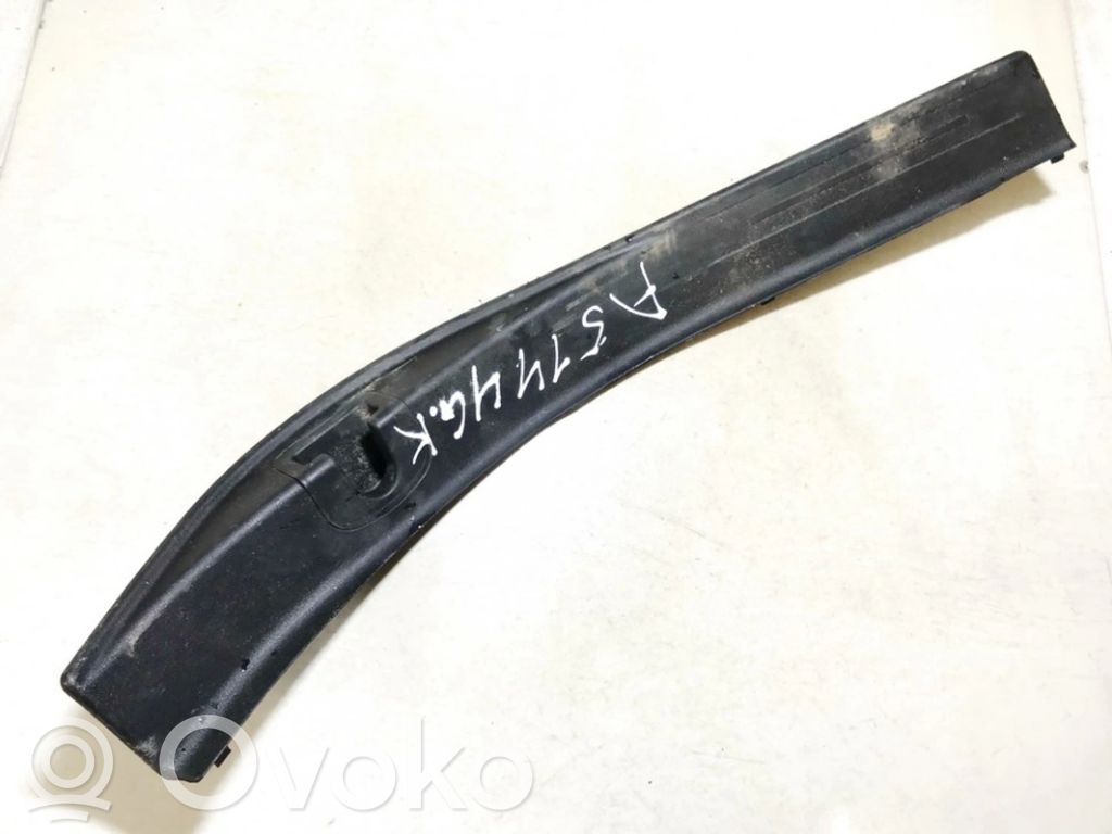 Subaru Outback Copertura del rivestimento del sottoporta posteriore 