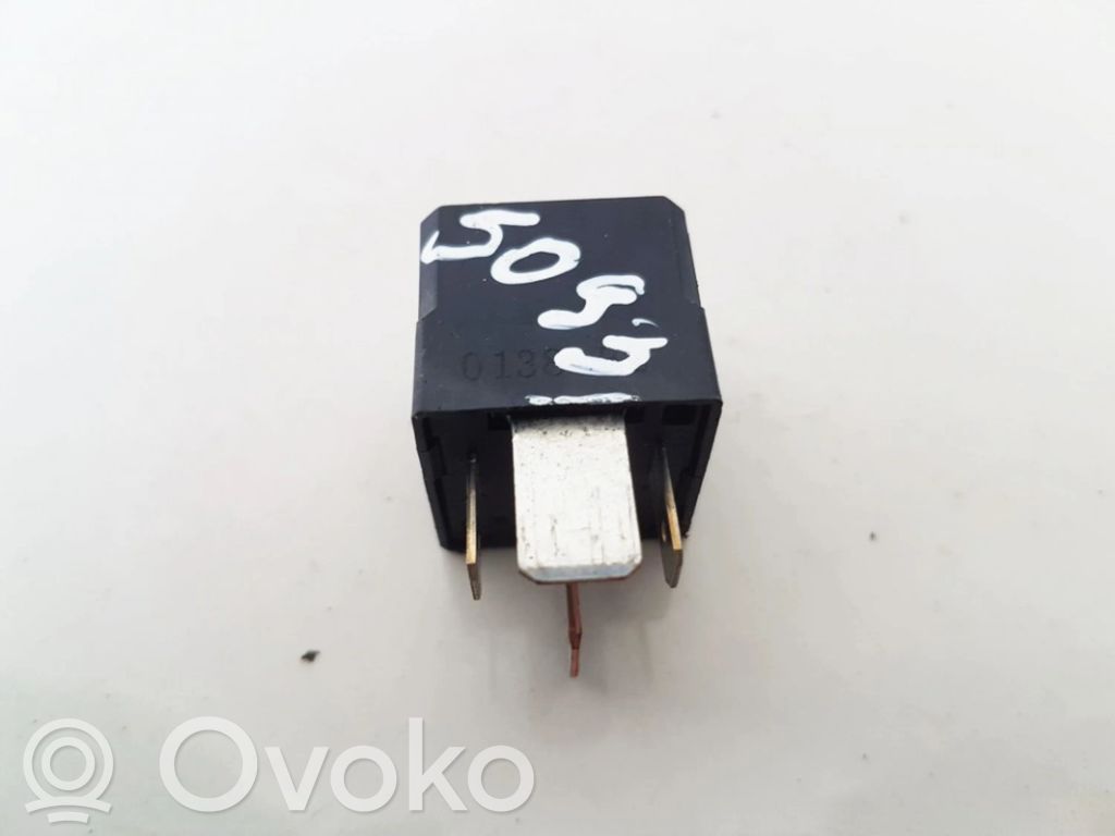 Autres relais   7M0951253A,95VW105705CA,7M0951253A,95VW105705CA