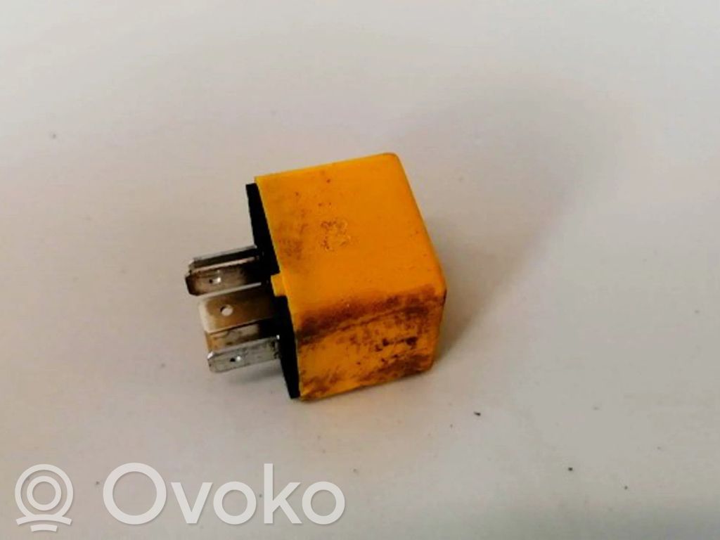 Otros relés   A727,82461739,82461739,A727