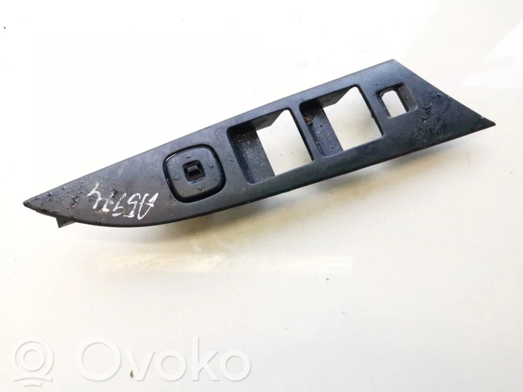 Mazda 3 I Wing mirror switch 