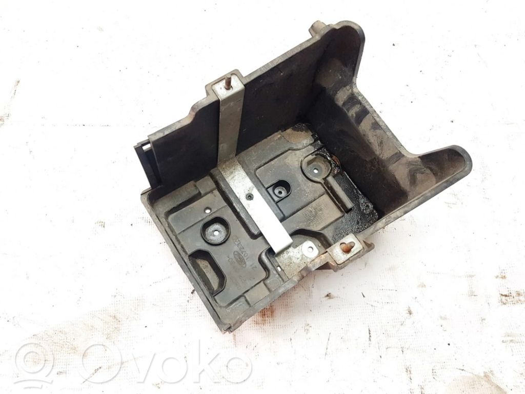 Akkulaatikon alusta   8V2110723AC,8V2110723AC,8V2110723AC,8V2110723AC