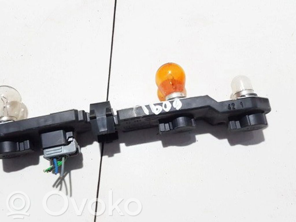Volvo S60 Porte ampoule de feu arrière