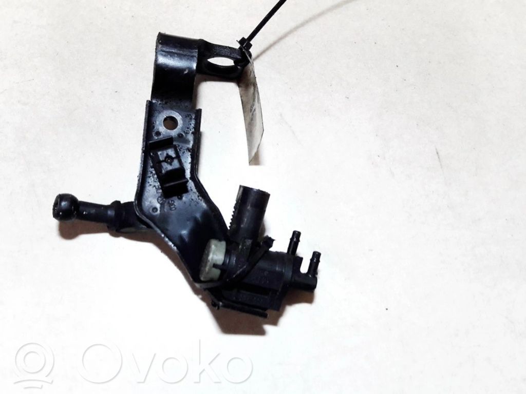 Volkswagen PASSAT B6 Solenoid supapă turbosuflantă 