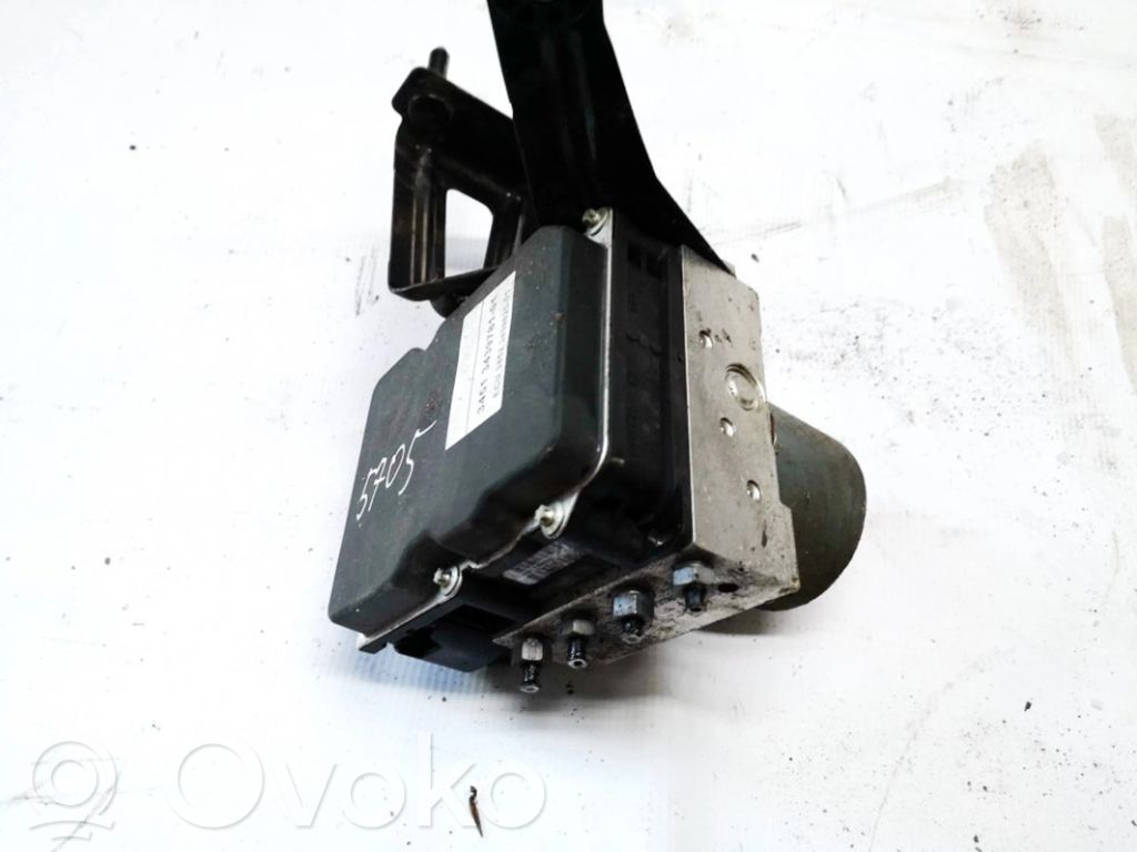 BMW X3 E83 ABS bloks 