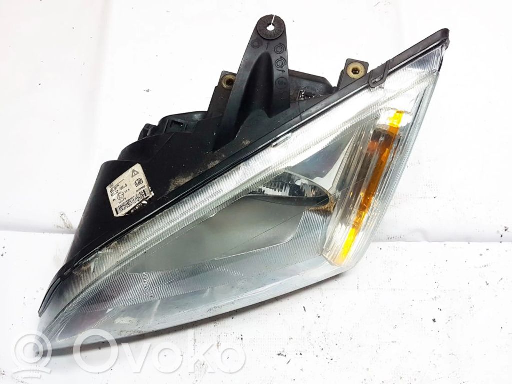Ford Focus Scheinwerfer 