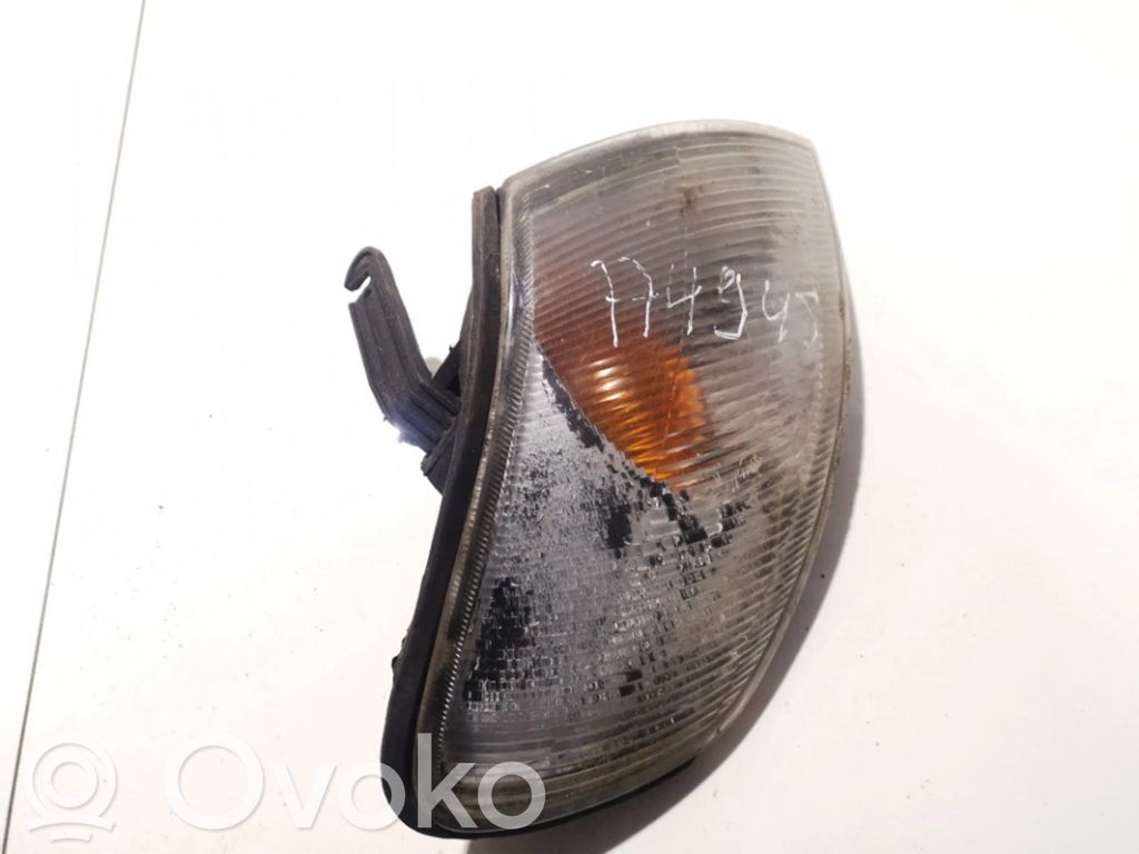 Nissan Almera Frontblinker