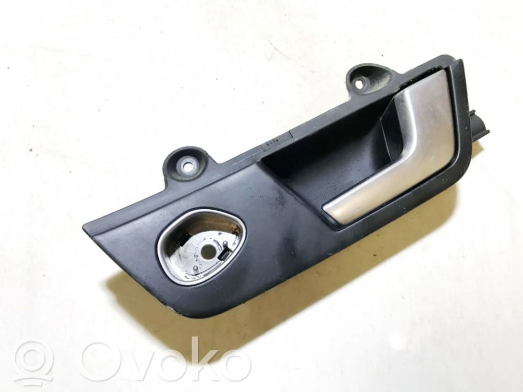 Manecilla interna puerta delantera   8E1837020,8E1837020