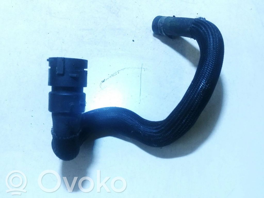 Volvo XC60 Tubo flessibile del liquido di raffreddamento del motore 