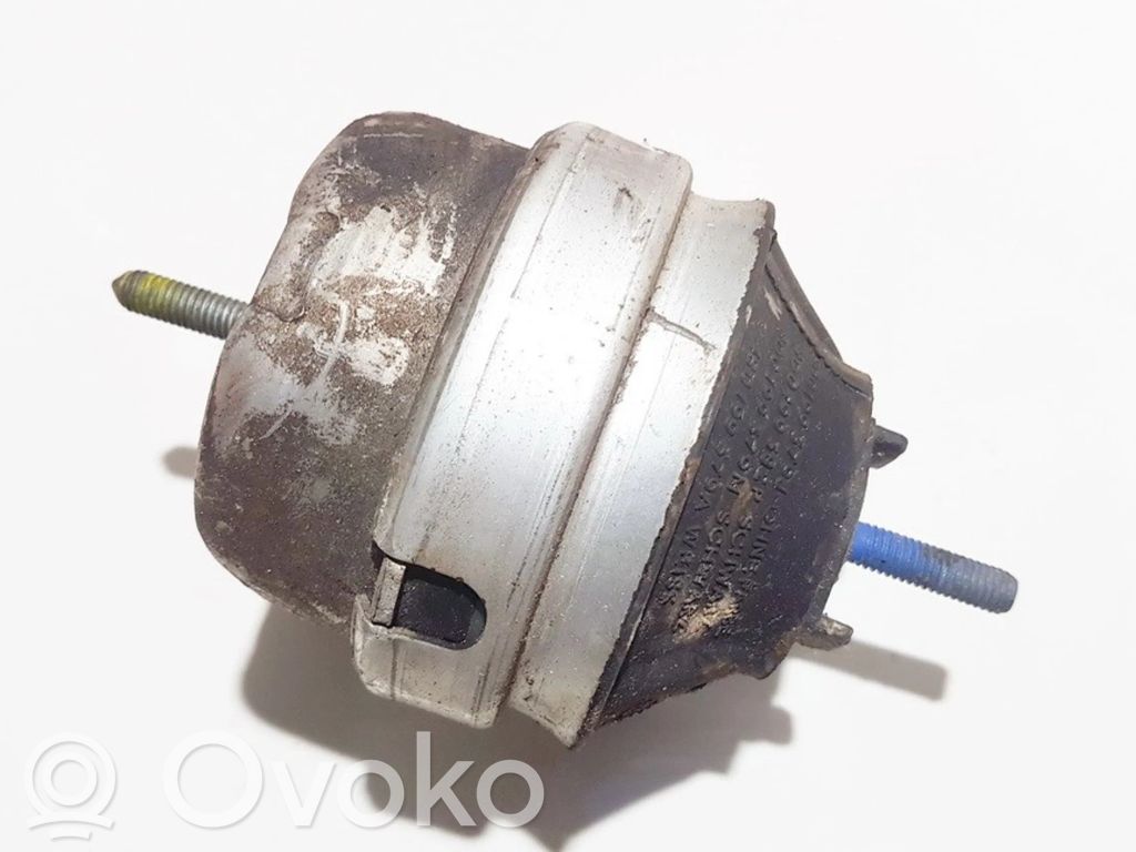 Audi A6 S6 C5 4B Supporto di montaggio del motore 