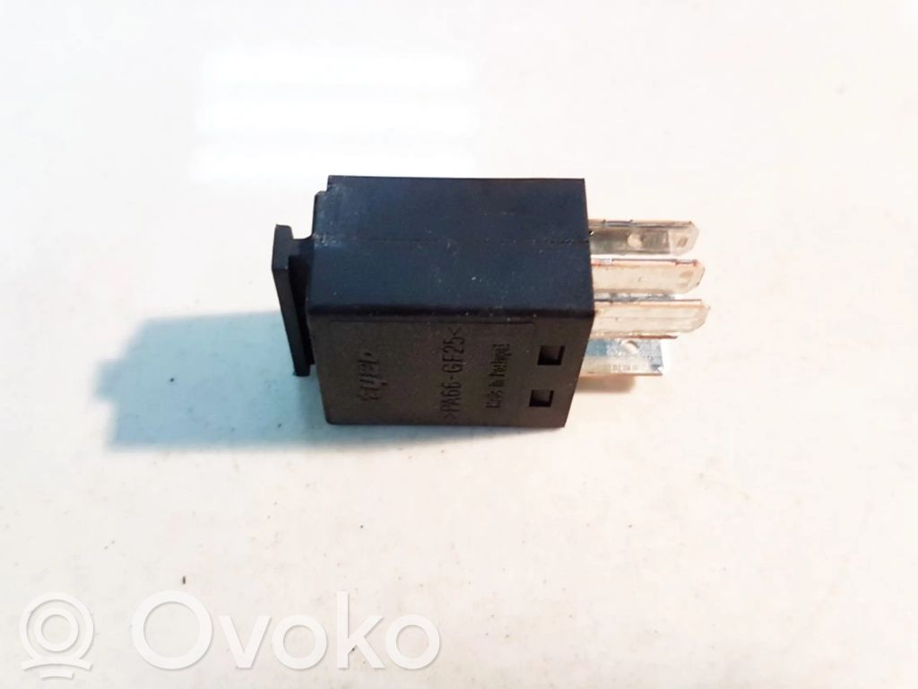 Otros relés   7M0951253C,95VW10K705EA,7M0951253C,95VW10K705EA