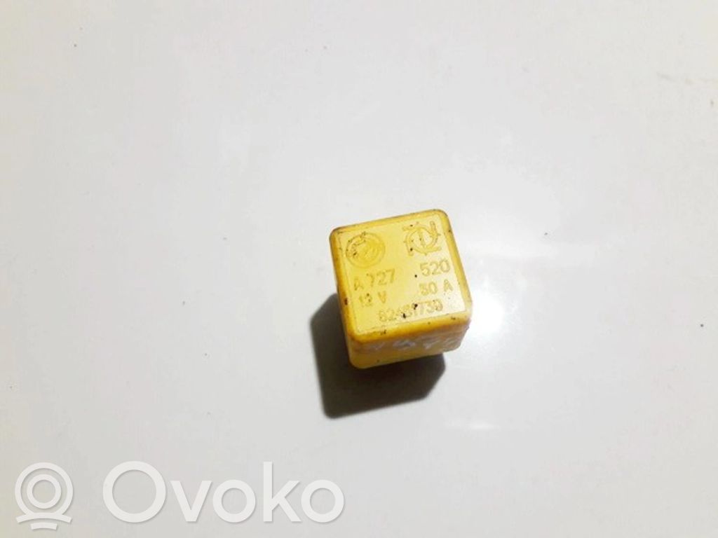 Altri relè   82461739,A727520,82461739,A727520