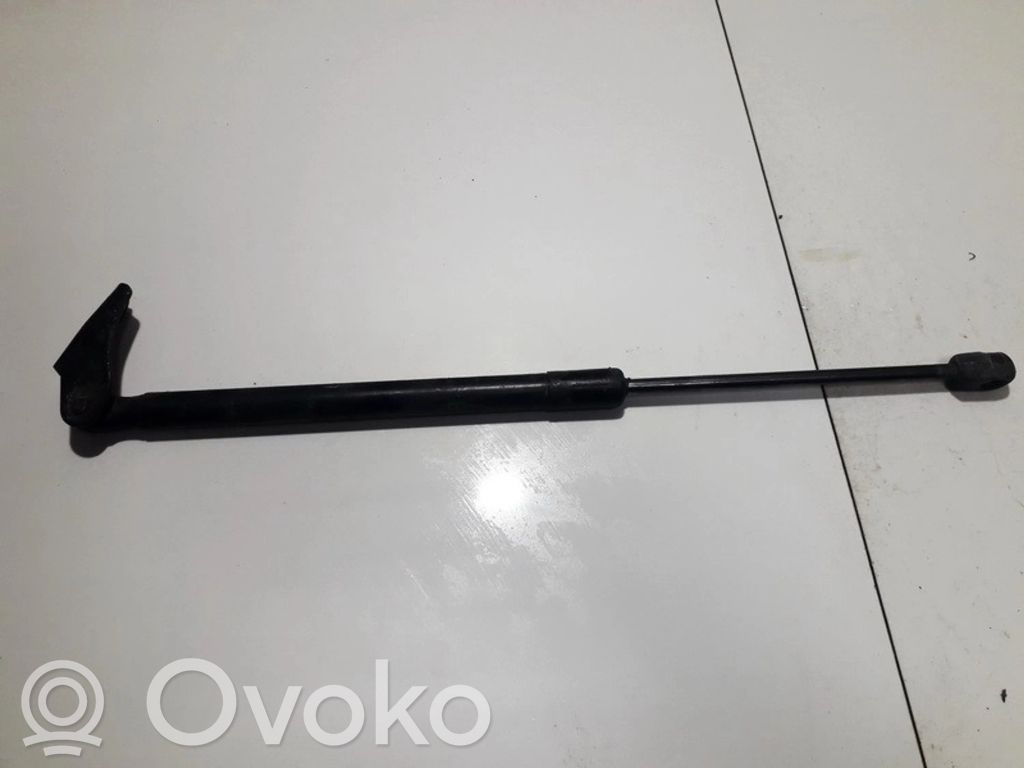 Suzuki Swift I Amortyzator klapy tylnej bagażnika 