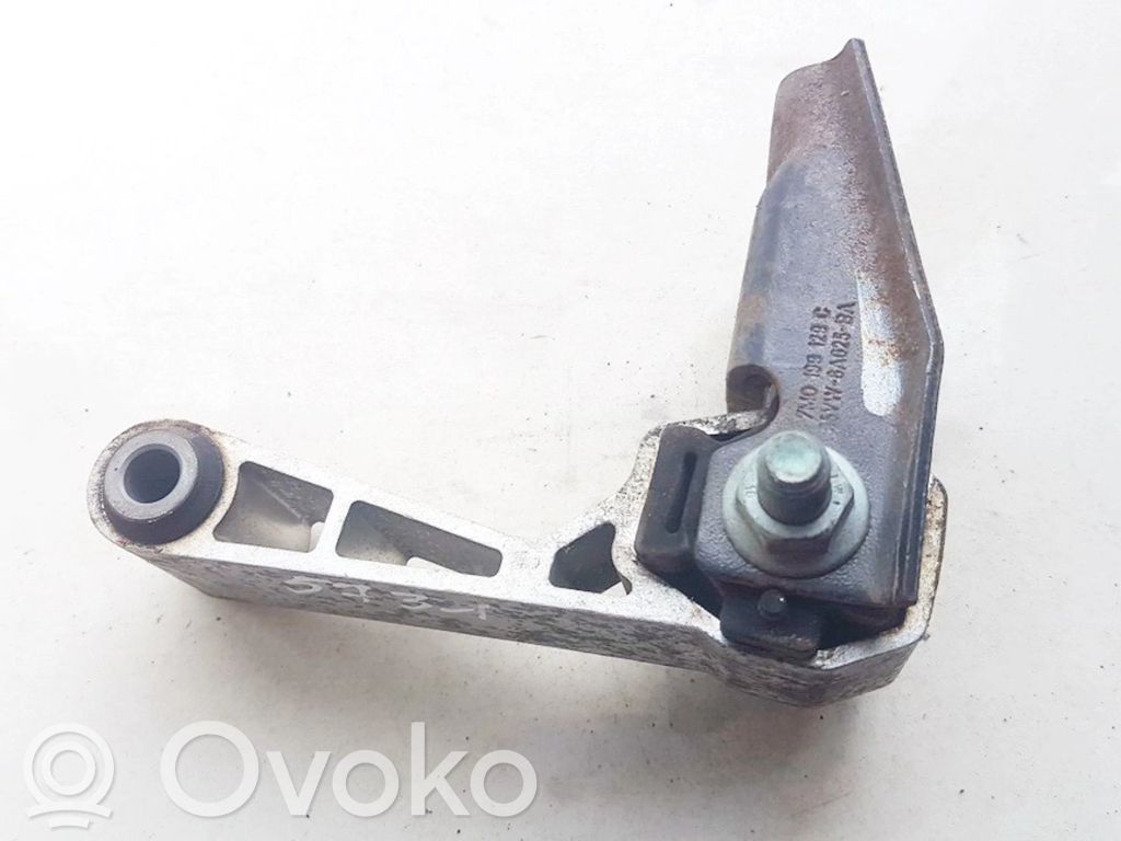 Ford Galaxy Engine mount bracket 