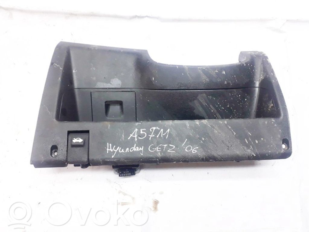 Hyundai Getz Poignée, déverrouillage du capot moteur 